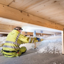 Izolacja wdmuchiwana stropu betonowego